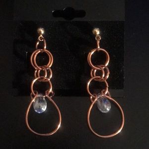 Chain made chandelier earrings